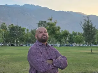 Political Notebook: Gay tech consultant Byors seeks SoCal Assembly seat