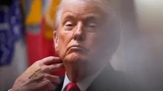 Doodling, Drowsiness and a Conspicuous Misspelling Highlight Trump's Last Cabinet Meeting of 2025