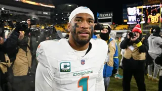 Dolphins Considering a Change at QB After Tua Tagovailoa's Continued Struggles