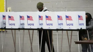 After Quiet Off-Year Elections, Democrats Renew Worries About Trump Interfering in the Midterms